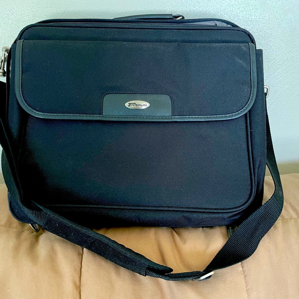 Targus laptop bag